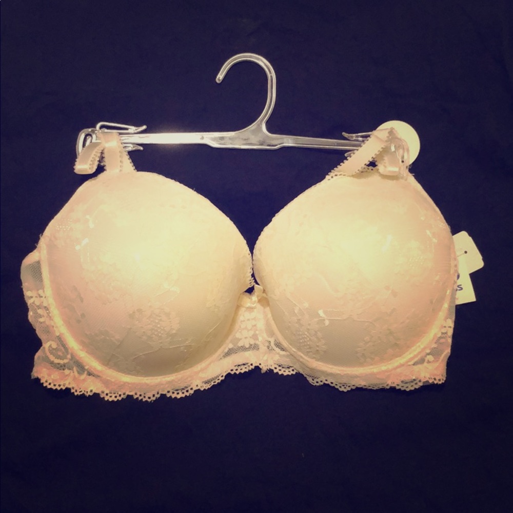 Cream Colored Mega Push-up Bra